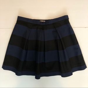 Gap Skirt Flare Pleated Black Navy Size 8 Small